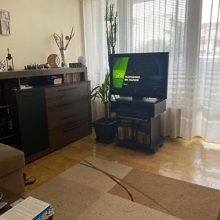 Lovely Two-bedroom Flat In Centre Daire Burgaz